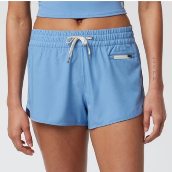 🆕Vuori Clementine Short 2.0 in Color: Isle Blue • BNWT! - Picture 1 of 7
